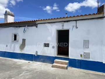 Moradia T2 para Venda em Capelins (Santo Antonio)
