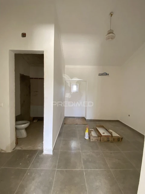Moradia T2 para Venda em Capelins (Santo Antonio)