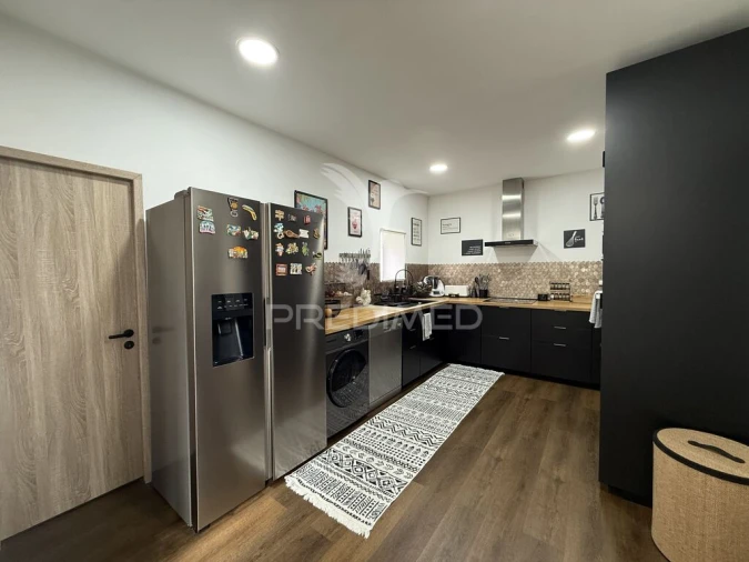 Moradia T4 para Venda em Arneiro das Milhariças Foto 4