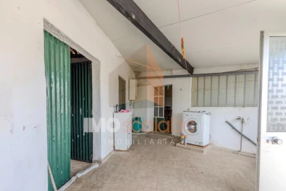 Moradia T4 para Venda em Abitureiras