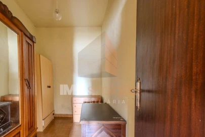 Moradia T4 para Venda em Abitureiras