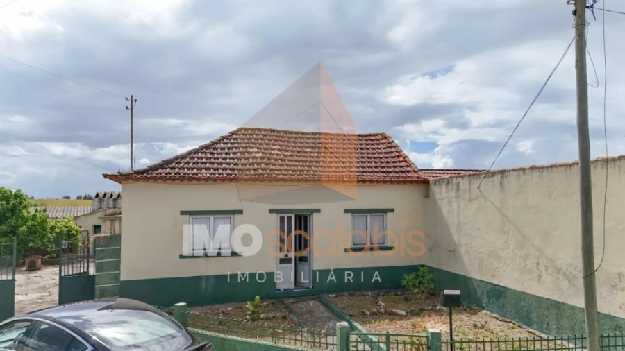 Moradia T4 para Venda em Abitureiras Foto 2