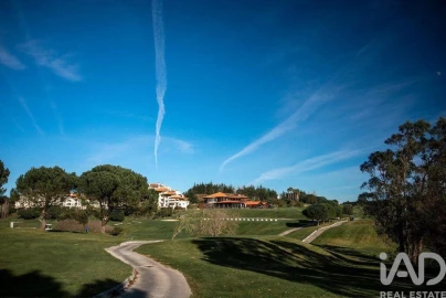 Apartamento T5 para Arrendamento em Queluz e Belas