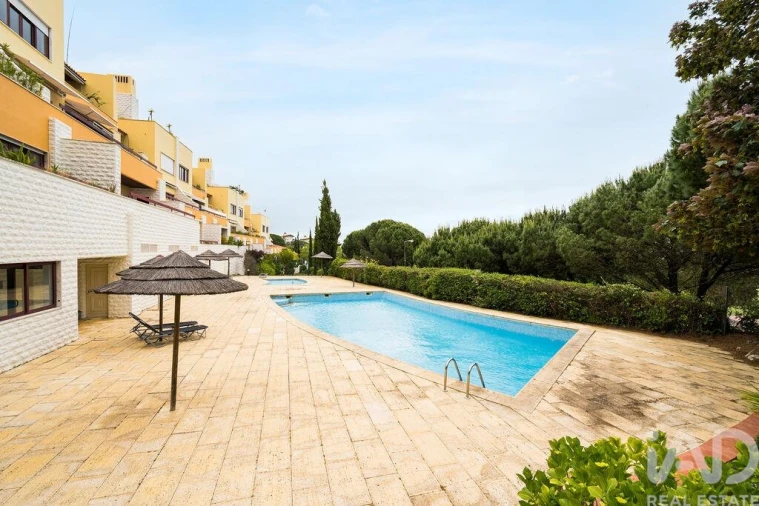 Apartamento T5 para Arrendamento em Queluz e Belas Foto 5