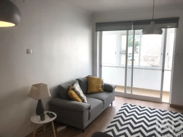 Apartamento T2 para Arrendamento em São Domingos de Benfica