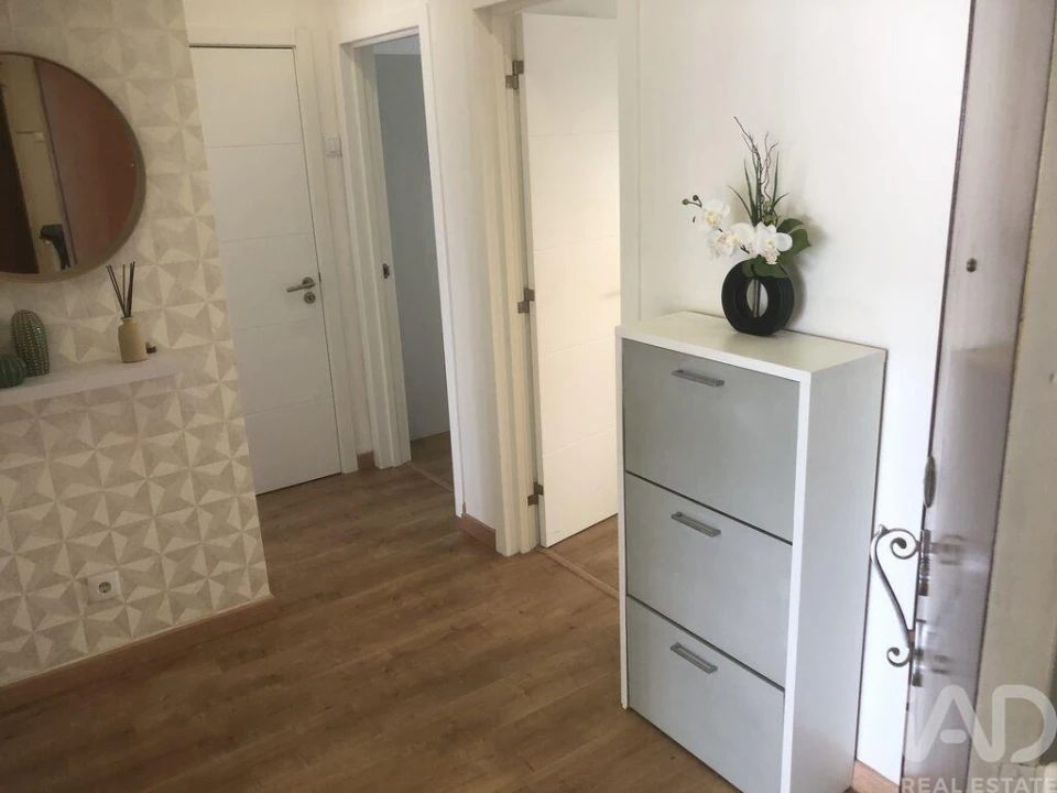Apartamento T2 para Arrendamento em São Domingos de Benfica Foto 12