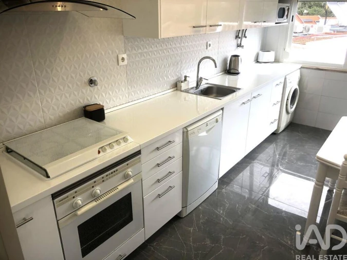 Apartamento T2 para Arrendamento em São Domingos de Benfica Foto 22
