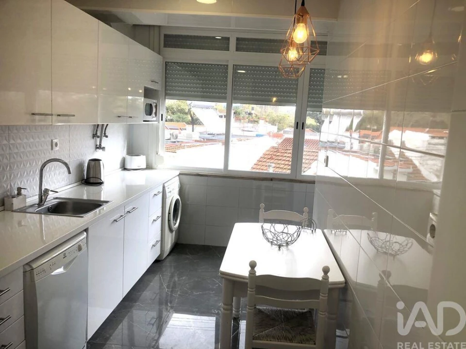 Apartamento T2 para Arrendamento em São Domingos de Benfica Foto 21