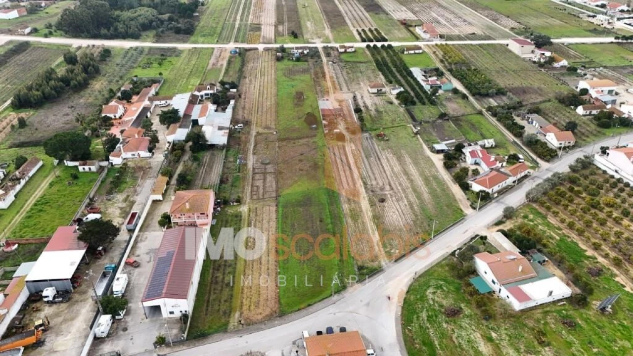 Terreno para Venda em Alpiarça Foto 1