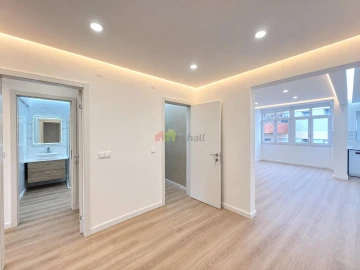 Apartamento T3 para Venda em Laranjeiro e Feijó