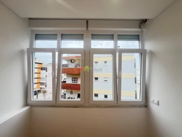 Apartamento T3 para Venda em Laranjeiro e Feijó