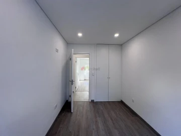 Apartamento T3 para Venda em Laranjeiro e Feijó
