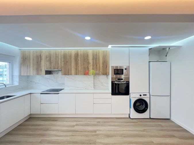 Apartamento T3 para Venda em Laranjeiro e Feijó Foto 3