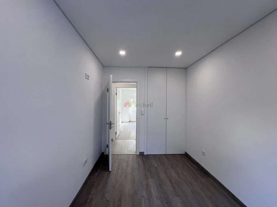 Apartamento T3 para Venda em Laranjeiro e Feijó Foto 6