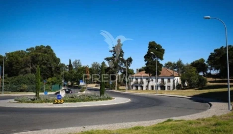 Prédio para Venda em Algés, Linda-A-Velha e Cruz Quebrada-Dafundo