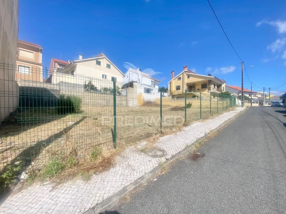 Terreno para Venda em Santa Iria de Azoia, São João da Talha e Bobadela Foto 11