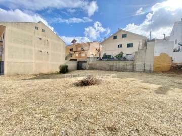 Terreno para Venda em Santa Iria de Azoia, São João da Talha e Bobadela