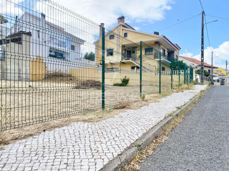 Terreno para Venda em Santa Iria de Azoia, São João da Talha e Bobadela Foto 4