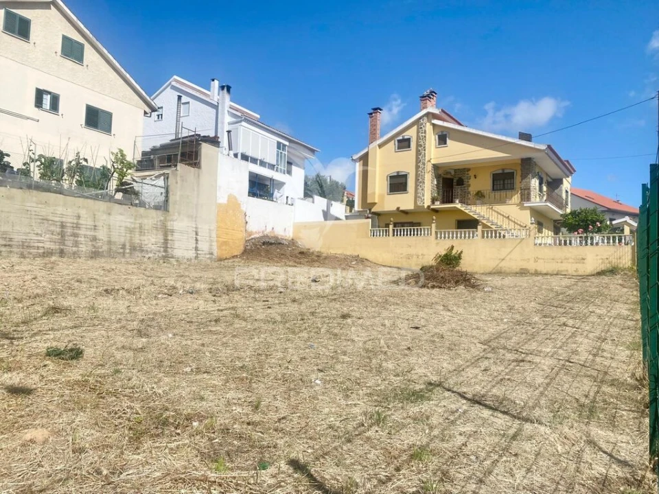 Terreno para Venda em Santa Iria de Azoia, São João da Talha e Bobadela Foto 12