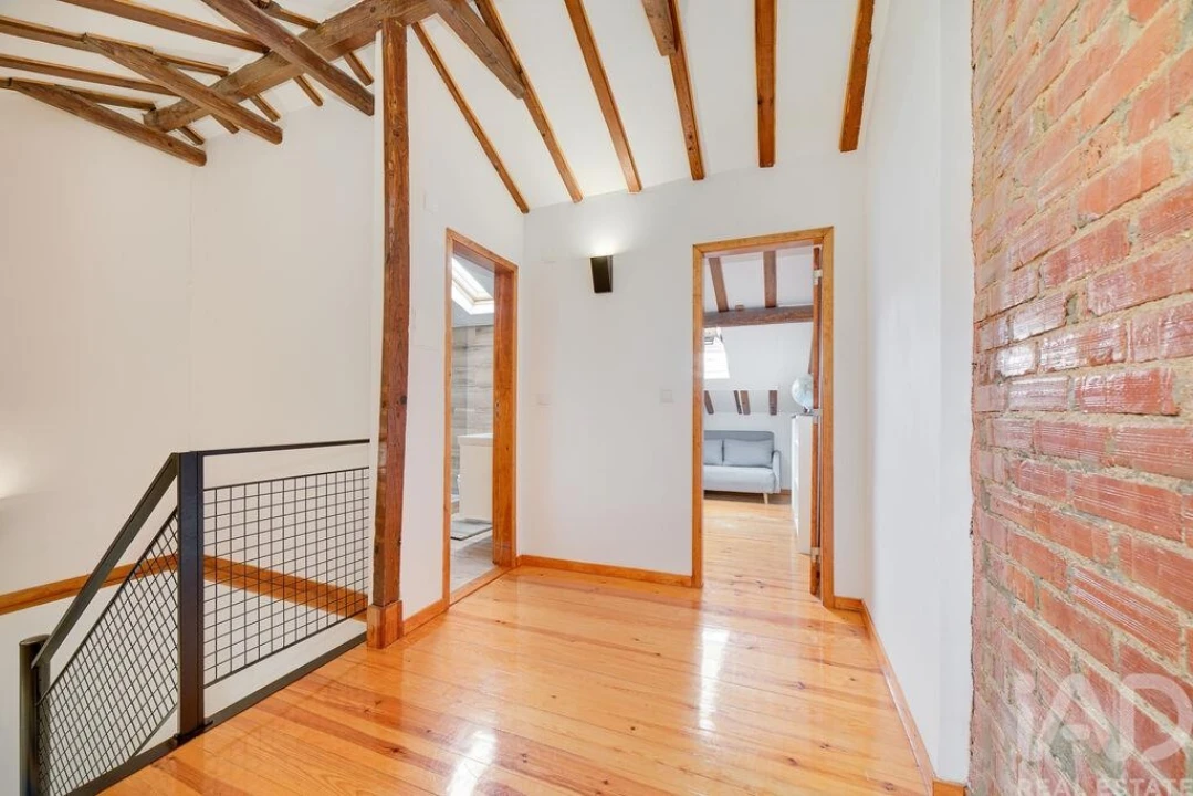 Apartamento T4 para Arrendamento em Campo de Ourique Foto 20