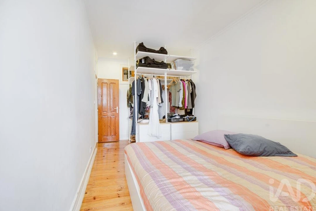 Apartamento T4 para Arrendamento em Campo de Ourique Foto 15