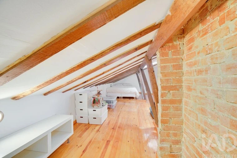 Apartamento T4 para Arrendamento em Campo de Ourique Foto 25