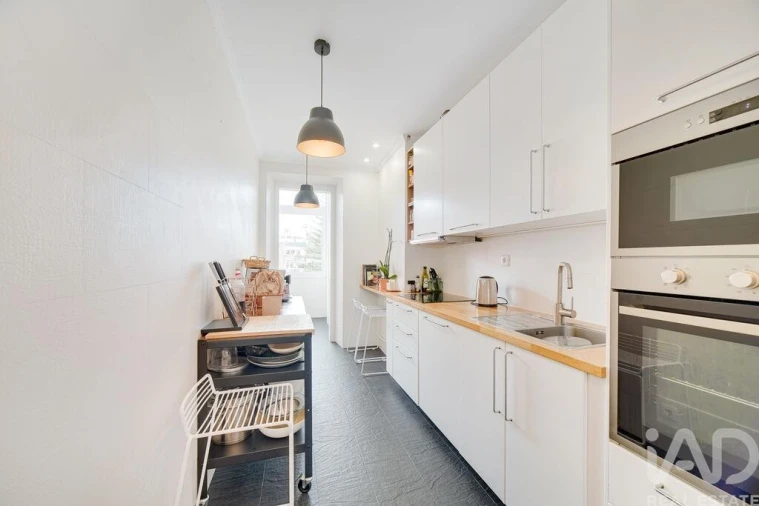 Apartamento T4 para Arrendamento em Campo de Ourique Foto 7