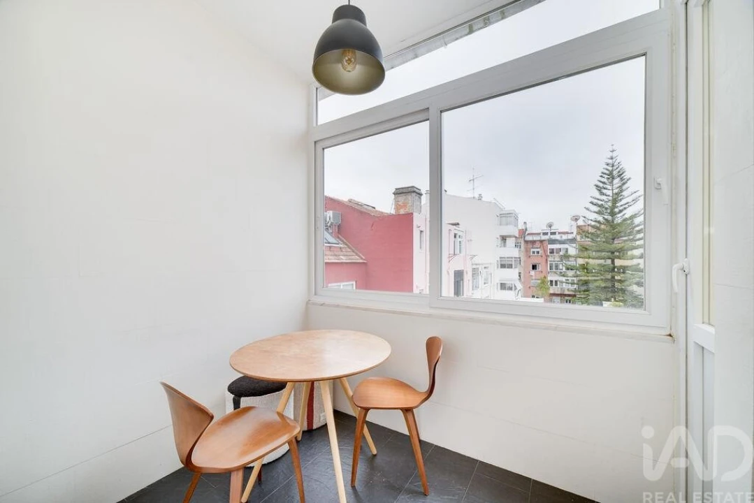 Apartamento T4 para Arrendamento em Campo de Ourique Foto 8