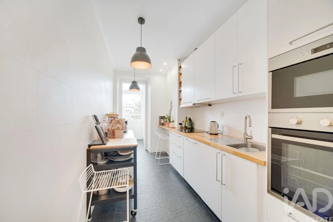 Apartamento T4 para Arrendamento em Campo de Ourique Foto 7