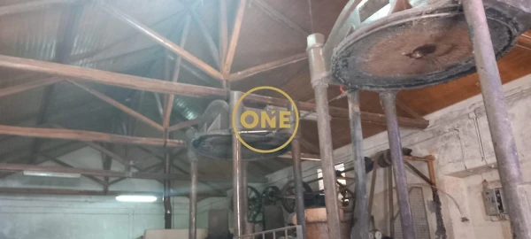 Armazém para Venda em Olaia e Paço