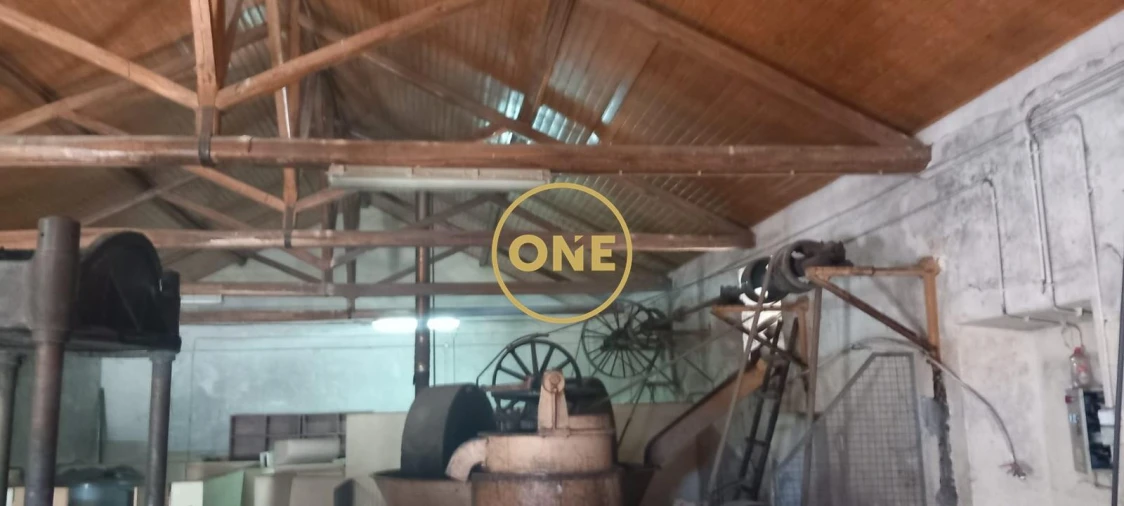 Armazém para Venda em Olaia e Paço Foto 3