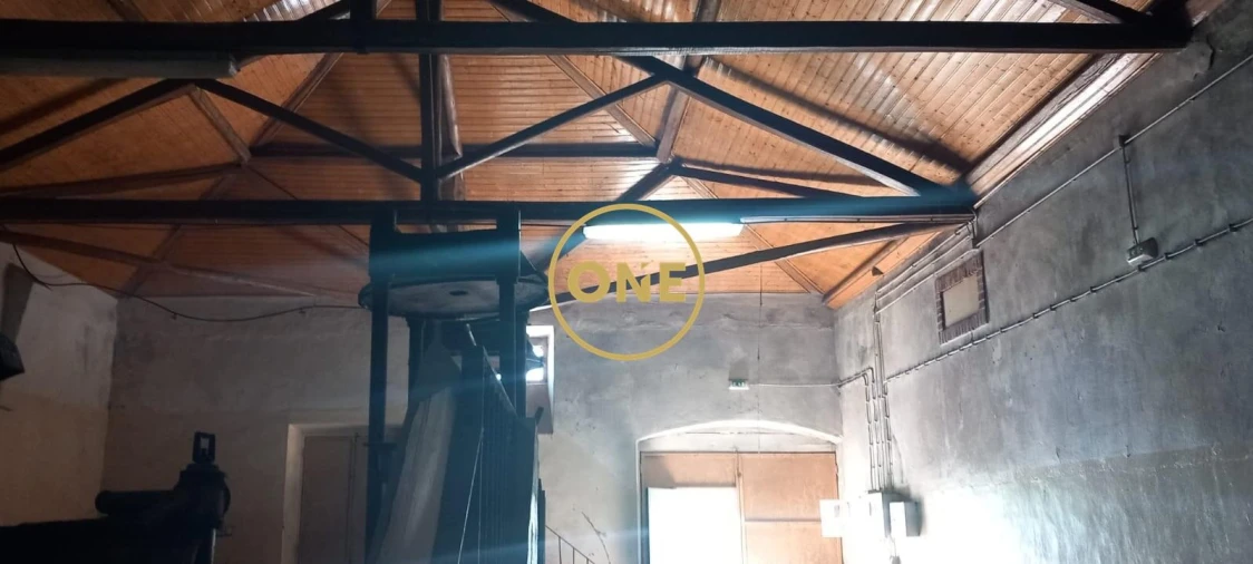 Armazém para Venda em Olaia e Paço Foto 5