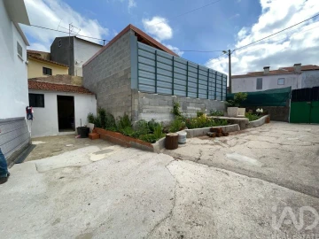 Moradia T2 para Venda em Lorvão