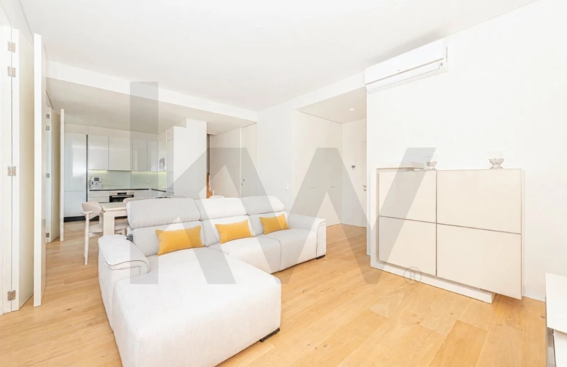 Apartamento T2 para Venda em Alvalade Foto 7