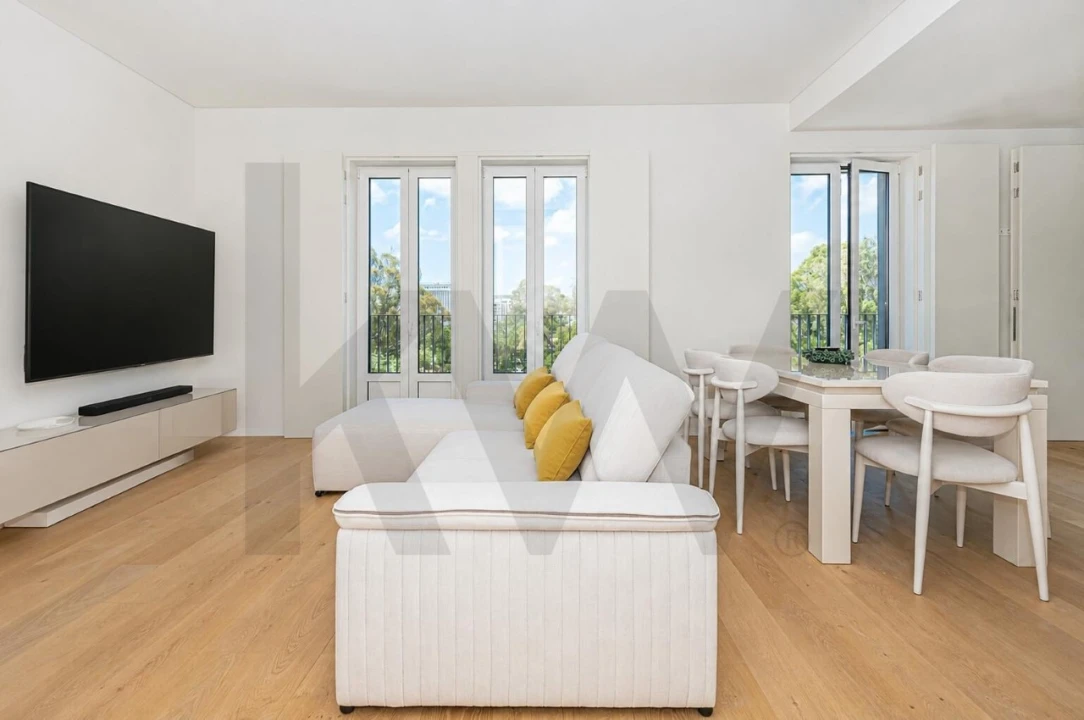 Apartamento T2 para Venda em Alvalade Foto 10