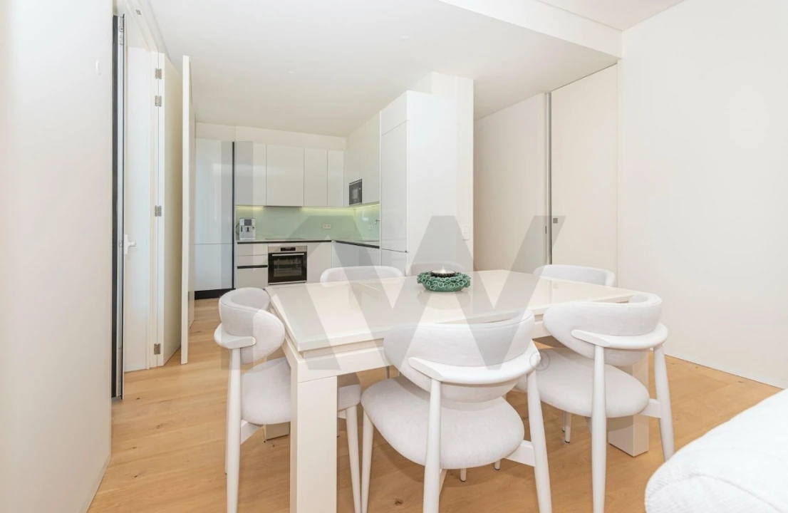 Apartamento T2 para Venda em Alvalade Foto 11