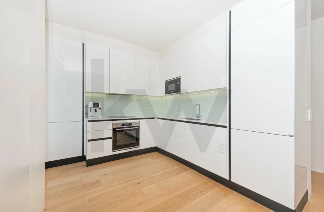 Apartamento T2 para Venda em Alvalade Foto 12