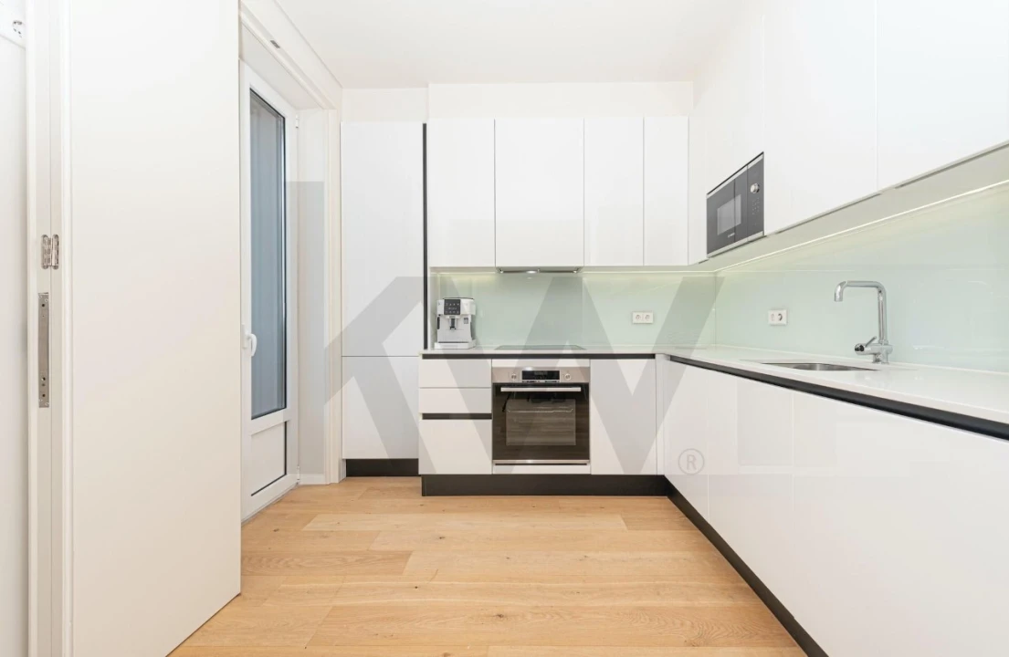Apartamento T2 para Venda em Alvalade Foto 13