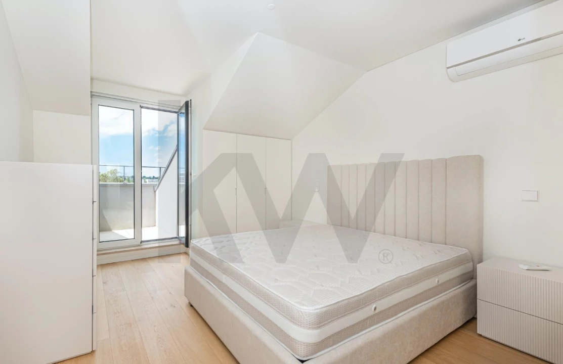 Apartamento T2 para Venda em Alvalade Foto 23