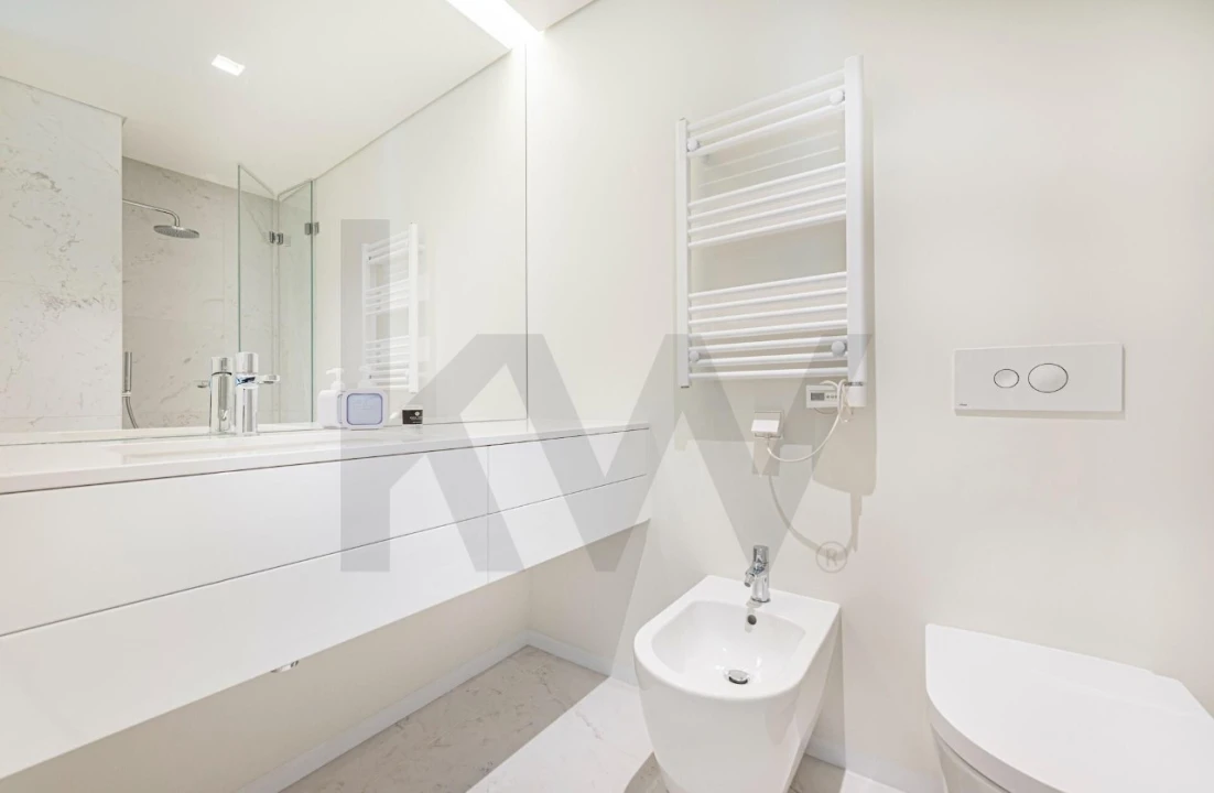Apartamento T2 para Venda em Alvalade Foto 30