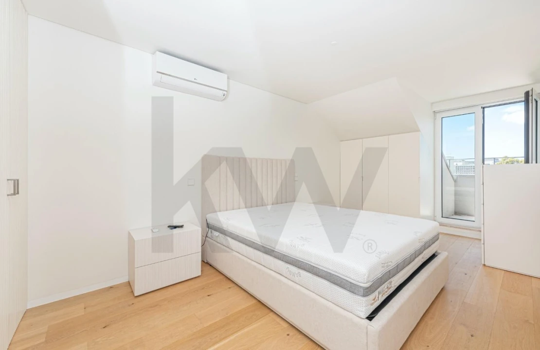 Apartamento T2 para Venda em Alvalade Foto 32