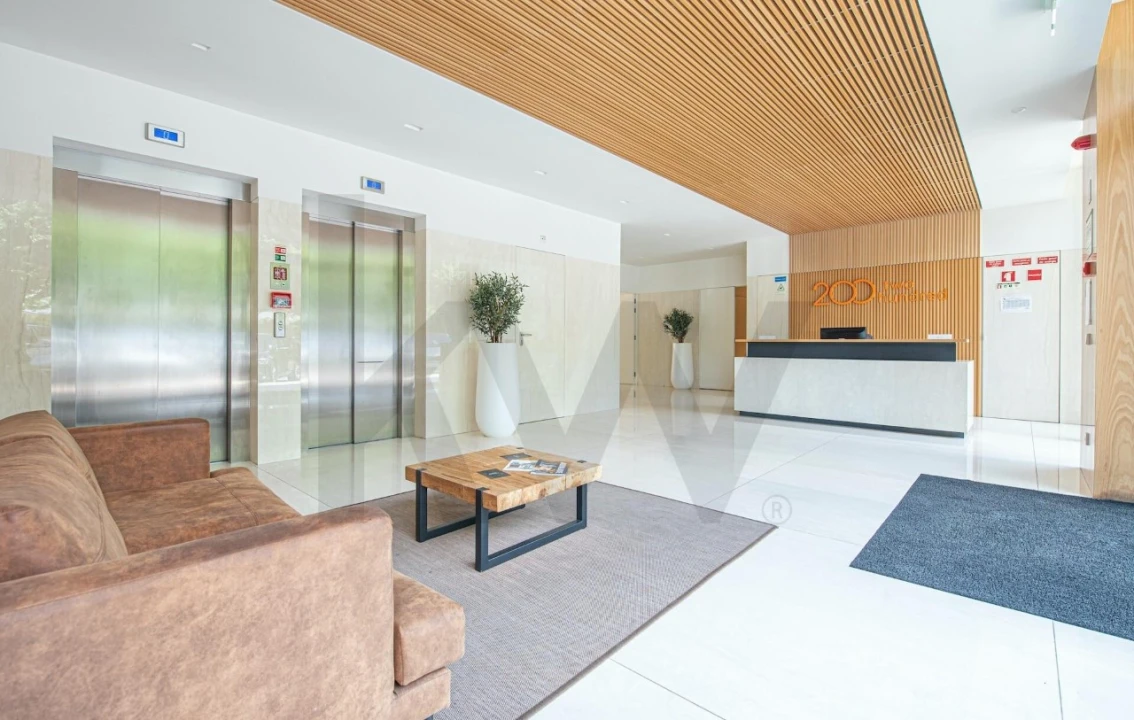 Apartamento T2 para Venda em Alvalade Foto 42