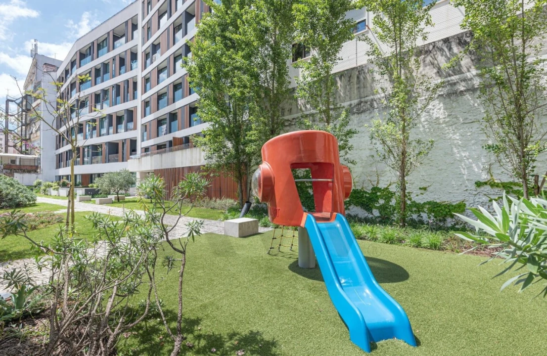 Apartamento T2 para Venda em Alvalade Foto 44