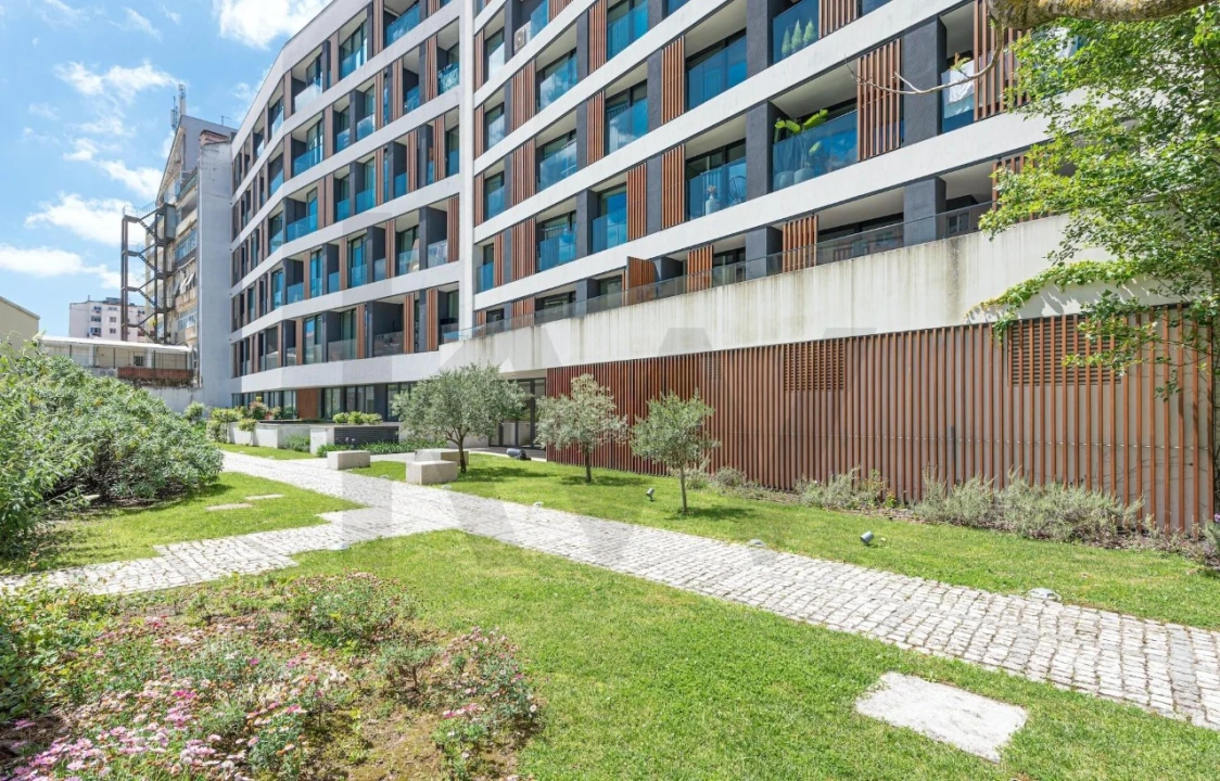 Apartamento T2 para Venda em Alvalade Foto 45