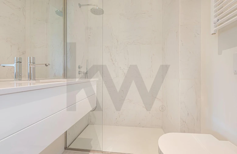 Apartamento T2 para Venda em Alvalade Foto 18