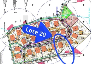 Terreno para Venda em Romeira e Várzea