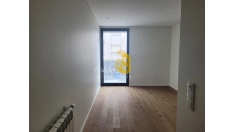Apartamento T4 para Venda em Matosinhos e Leça da Palmeira