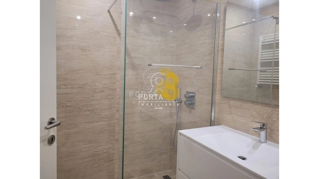 Apartamento T4 para Venda em Matosinhos e Leça da Palmeira Foto 11