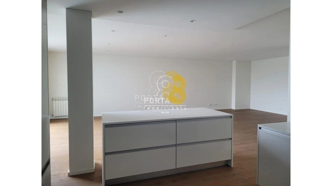 Apartamento T4 para Venda em Matosinhos e Leça da Palmeira Foto 5