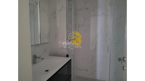 Apartamento T4 para Venda em Matosinhos e Leça da Palmeira